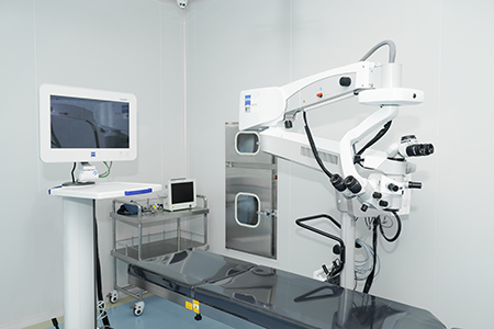 合肥沃瑞眼科医院率先引进省内CALLISTO eye手术导航系统