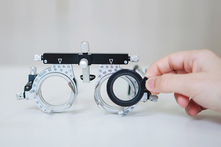 合肥验光配镜是去医院还是眼镜店？