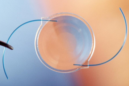 三焦点晶体——无需老花镜就能舒适生活的解决方案？