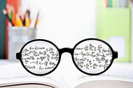 矫正视力眼镜要多少钱？