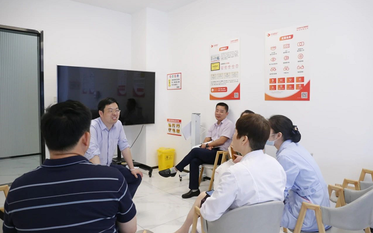 【热点】荷叶地街道领导一行莅临我院调研指导新冠疫苗接种工作