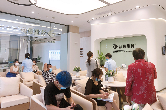 高考后,近视手术医院是什么样的呢？
