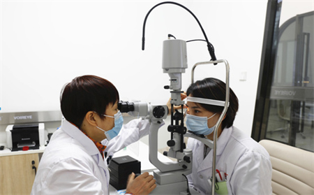 眼睛高度近视，有哪些运动不易做呢?