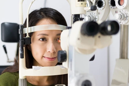 不考虑费用，半飞秒手术和ICL晶体植入手术哪个好？